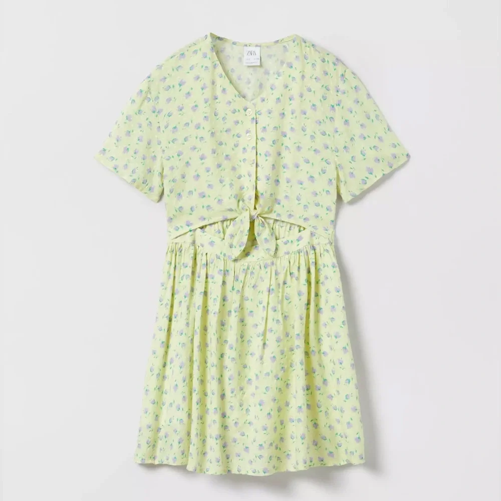 Zara kids Girls Cut Out flowers print knotted Dress